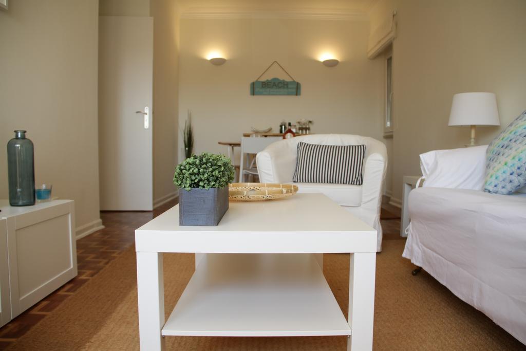 Apartment House กอสตา ดา กาปาริกา ภายนอก รูปภาพ