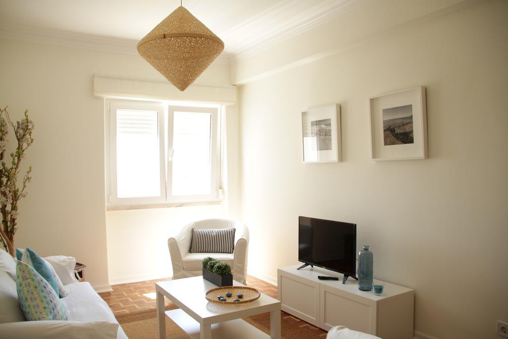 Apartment House กอสตา ดา กาปาริกา ภายนอก รูปภาพ
