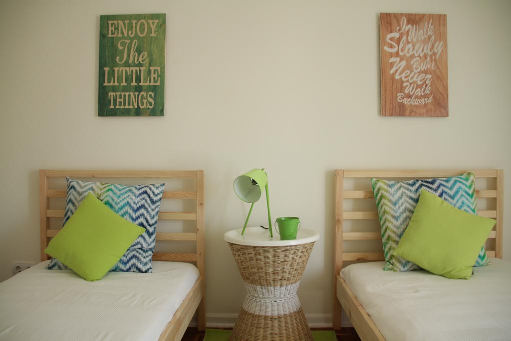 Apartment House กอสตา ดา กาปาริกา ภายนอก รูปภาพ
