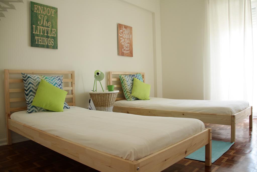 Apartment House กอสตา ดา กาปาริกา ภายนอก รูปภาพ