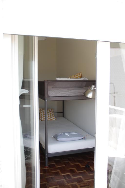 Apartment House กอสตา ดา กาปาริกา ภายนอก รูปภาพ