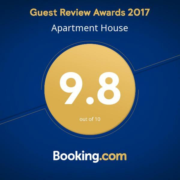 Apartment House กอสตา ดา กาปาริกา ภายนอก รูปภาพ